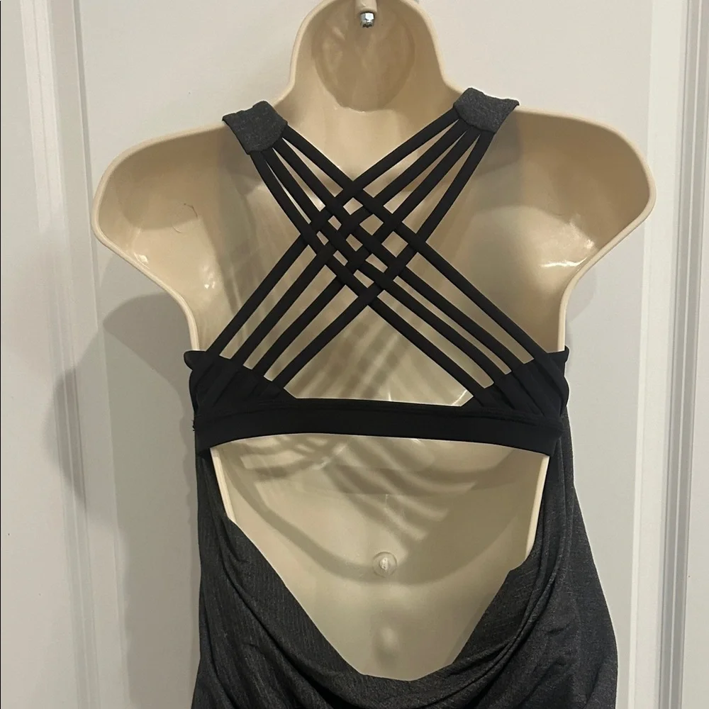 Lululemon tank - Picture 2 of 3